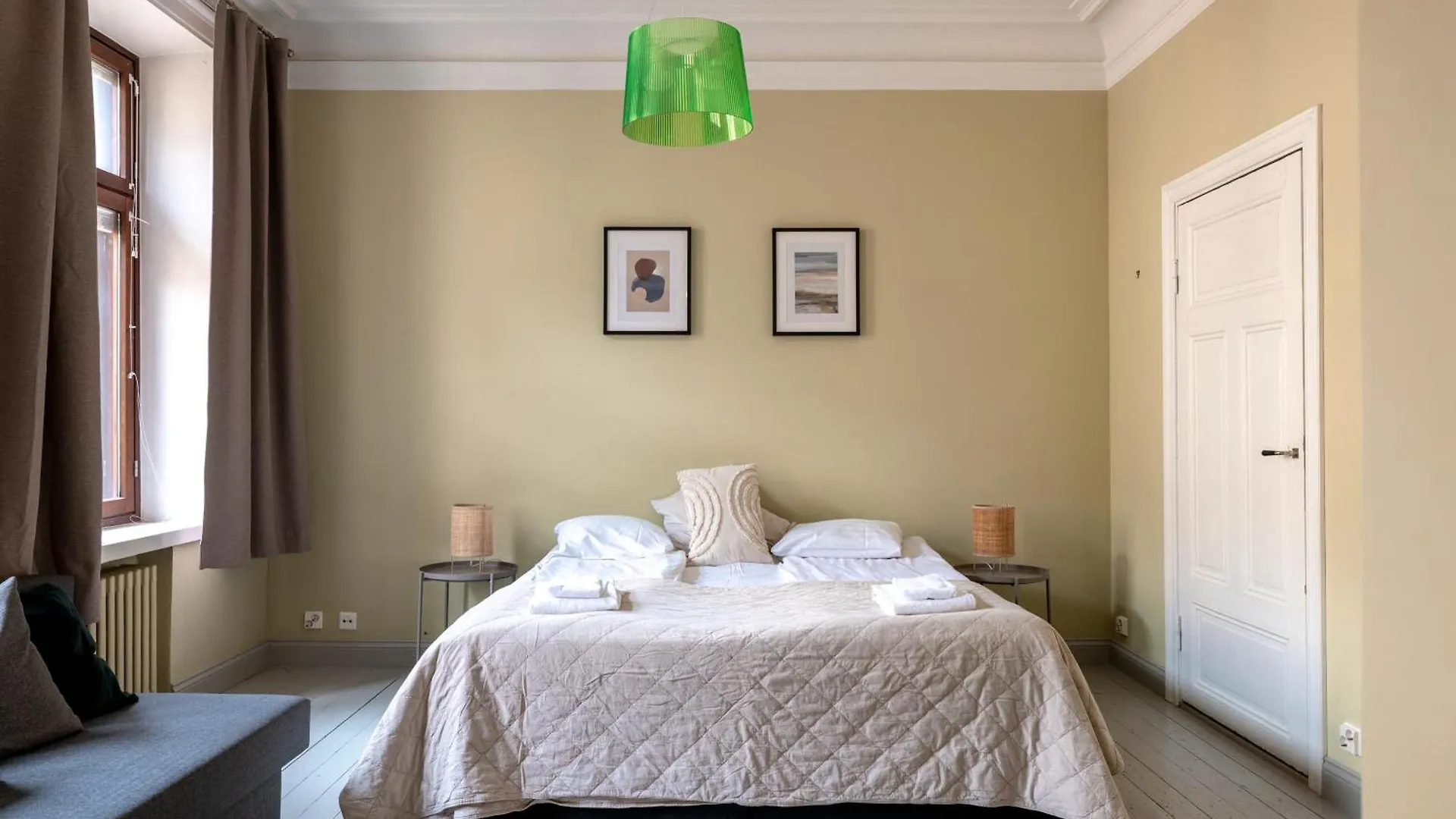 2Ndhomes Luxurious 127 M2 3Br Top Floor Apartment In Historically Valuable Building In Helsinki City Center Finland