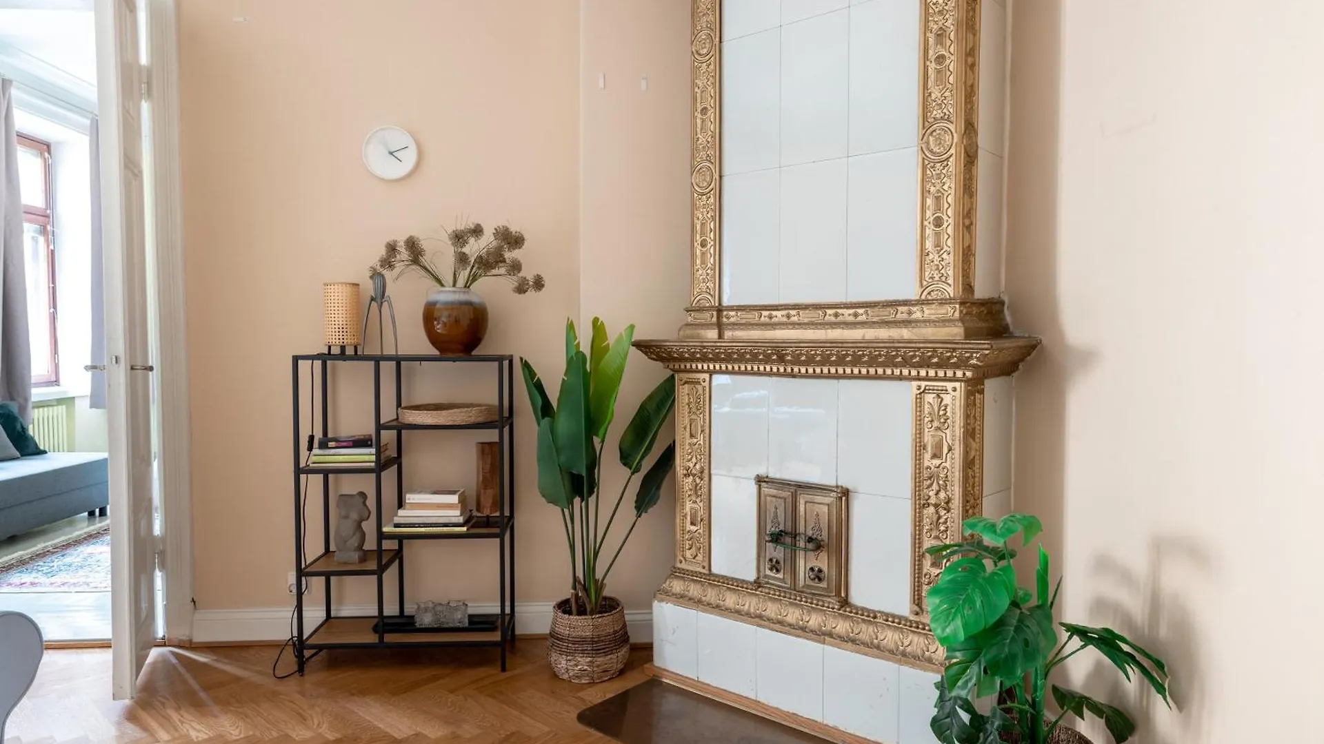 2Ndhomes Luxurious 127 M2 3Br Top Floor Apartment In Historically Valuable Building In Helsinki City Center location